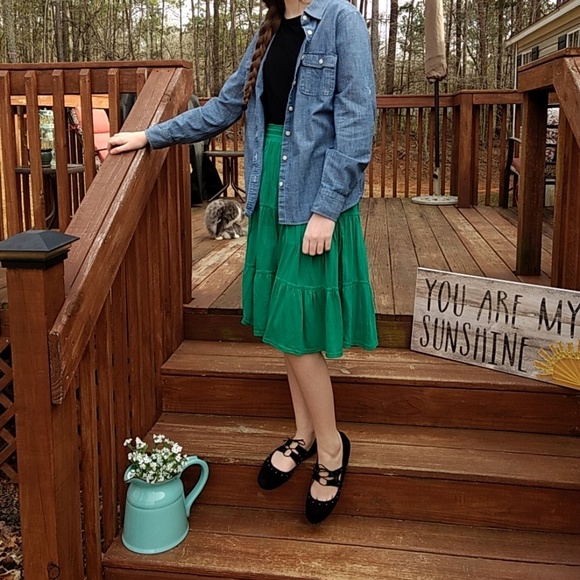 Cato Dresses & Skirts - Cato Kelly Green Tiered Midi Modest Skirt M EUC